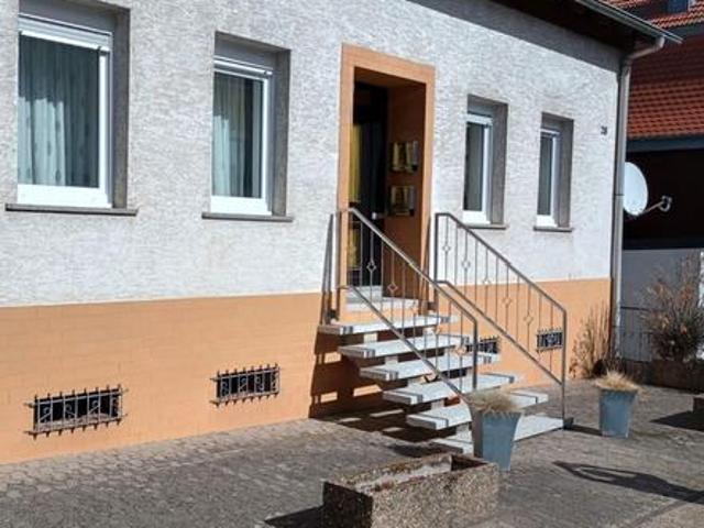 Maklerfrei Zweifamilienhaus mit Einliegerwohnung