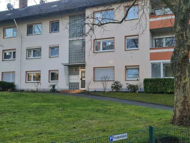 Maklerfrei 3 Zimmer Wohnung mit Balkon in Köln Grengel