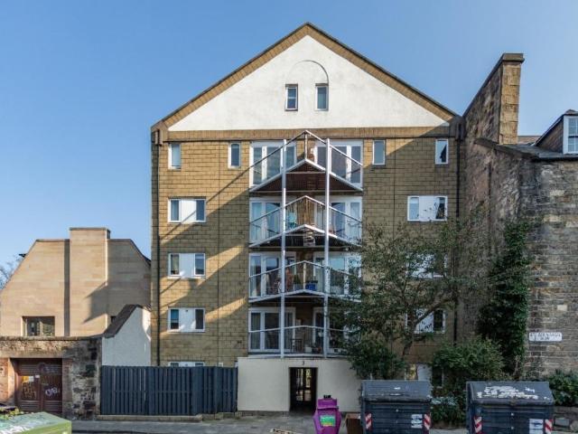 Malta Green, City of Edinburgh, EH4 1RQ, United Kingdom | 2 bed apartment for rent #129400053 | Rentberry