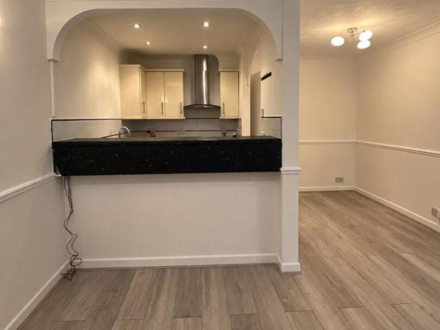 Maltby Drive, Enfield EN1, 1 bed flat to rent, £1,550 pcm | PrimeLocation