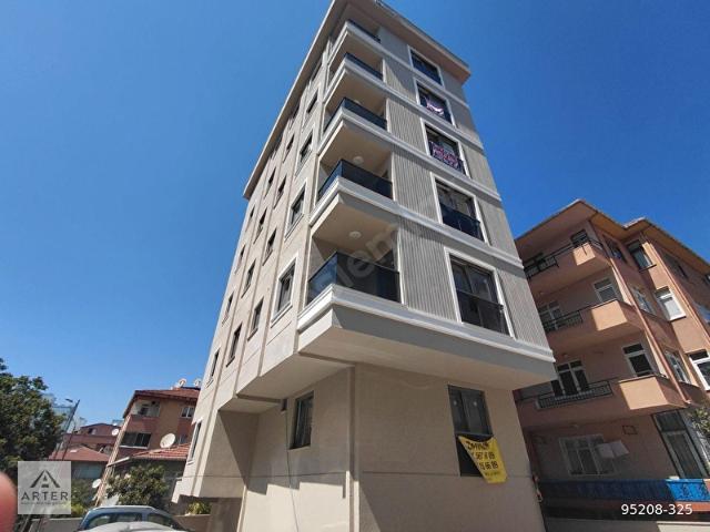 Maltepe Metroya Yakın Sıfır Binada Ferah Yüksek Giriş 2+1