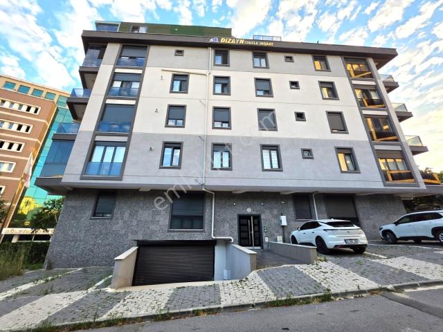 Maltepe Altayçeşme Güzel Konumda Ara Kat 2+1 Kiralık Daire