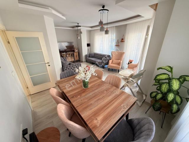 Maltepe Altayçeşme De 9 Yıllık Bina Da Boş 2+1 Satılık Daire