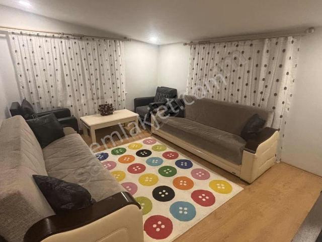 Maltepe Başıbüyük'te Kapalı Mutfaklı Eşyalı Geniş 1+1 Daire