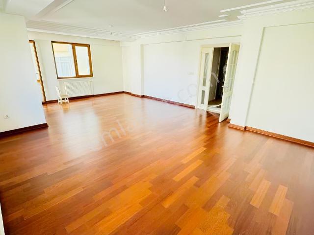 Maltepe Bağlarbaşı Mh Geniş 3+1 Kiralık Daire