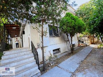 Maltepe Bağlarbaşında Bahçe Kullanımlı 3+1 Mustakil Satılık