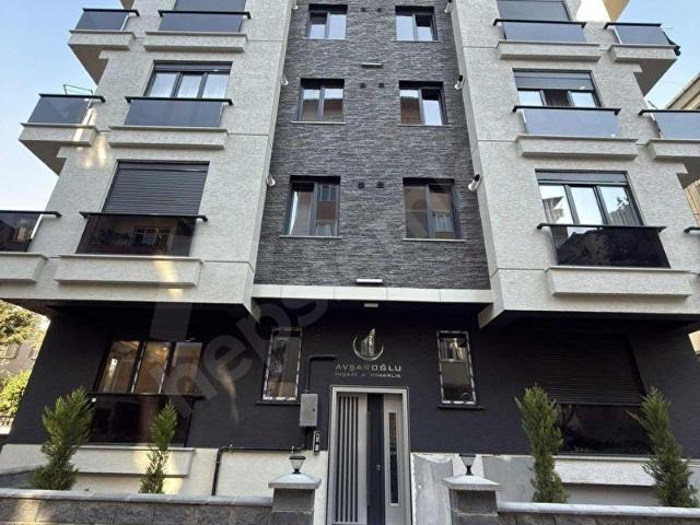MALTEPE CEVİZLİ MAH. GİRİŞ KAT 2+1 AÇIK MUTFAK