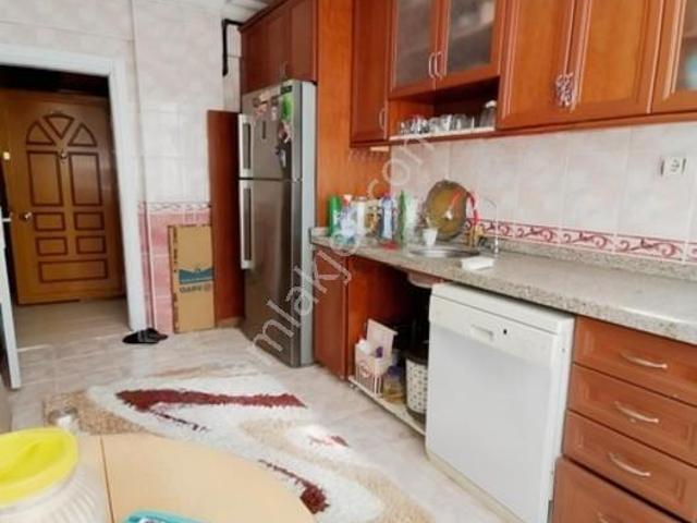 Maltepe De Metroya Yürüme Mesafesinde Eşyalı Kiralık 3+1 Daire