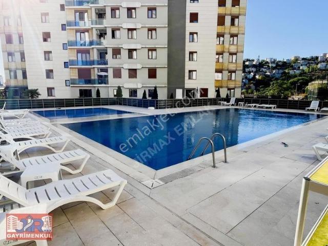 Maltepe,esenkentte,full Eşyalı,kiralık,havuzlu,daire,rezidans