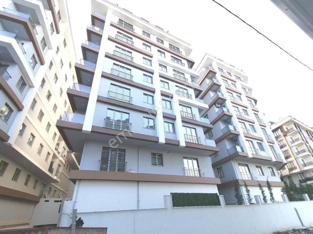 Maltepe Girne Mahallesi Site İçerisinde 2+1 Satılık Daire