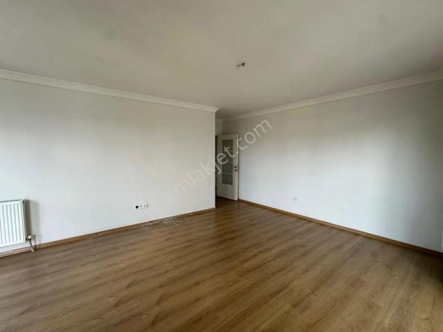 Maltepe Girne'de Oldukça Kullanışlı 3+1 Kiralık Dairemiz