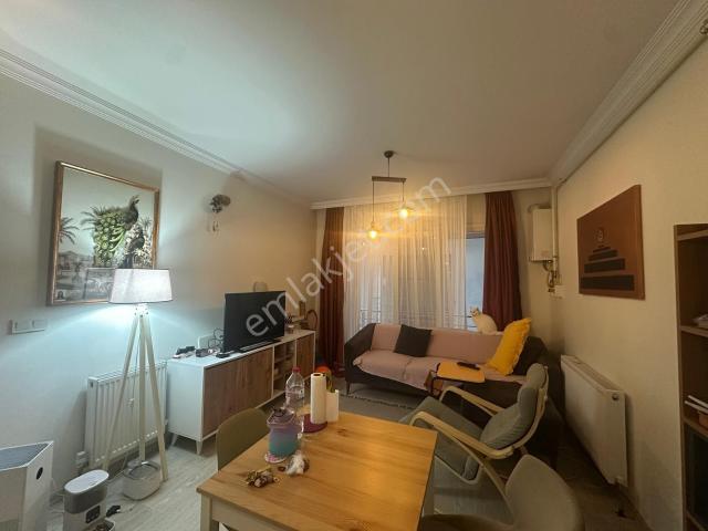 Maltepe Girne'de Site İçerisinde 1+1 Oldukça Kullanışlı Dairemiz