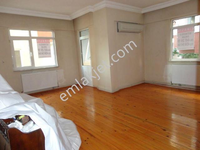 Maltepe Kiralık Daire Ulaşıma Yakın Siteiçinde Asansörlü Arakat