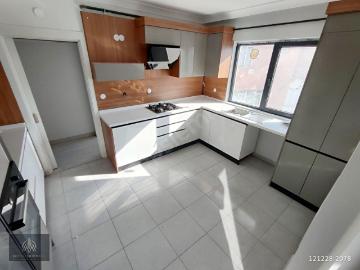 MALTEPE YENİ BİNA ÖN CEPHE 4+1 GENİŞ TERASLI DUBLEKS