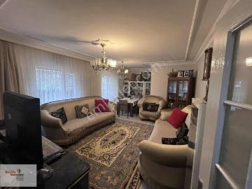Maltepe Zümrüevlerde Simge Sitesinde Yüksek Giriş 3+1 120m2