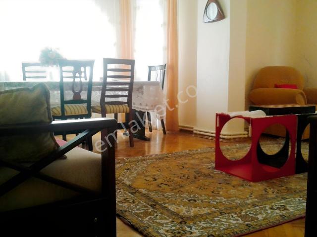 Maltepe Zümrütevlerde Öz İş Sitesi Site İçerisinde 3+1 120 M2
