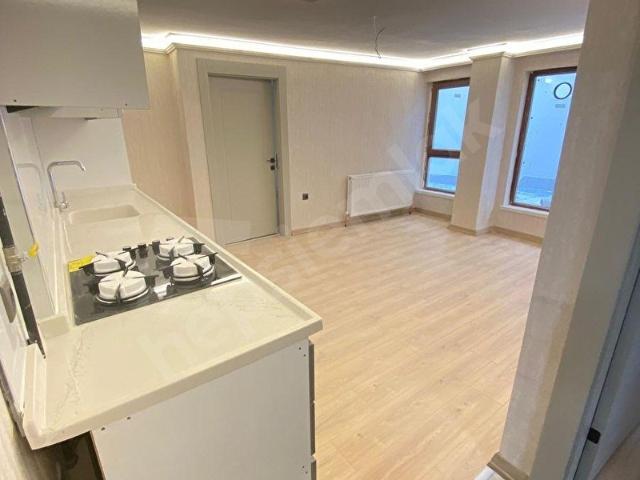 MALTEPE'DE BAHÇE KATI 2+1