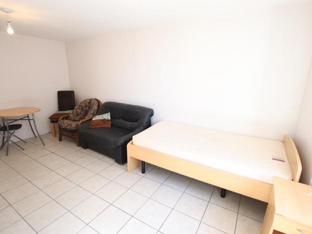 Malthouse Apartments, Dundee, DD1 Studio to rent £550 pcm £127 pw