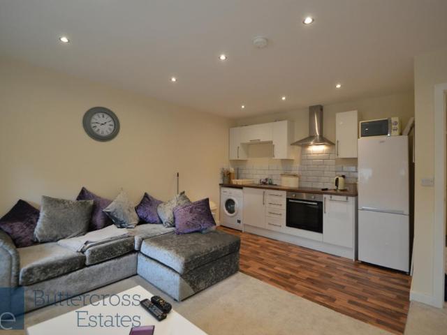 Maltings View, George Street, Newark 2 bed apartment to rent £750 pcm £173 pw