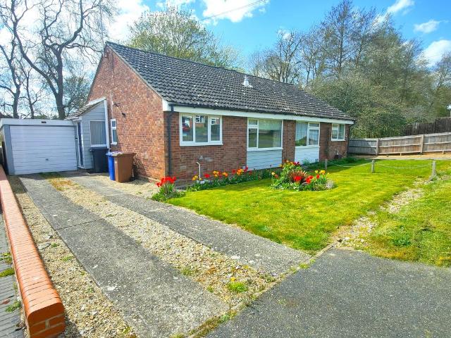 Maltward Avenue, BURY ST. EDMUNDS 2 bed house to rent £1,500 pcm £346 pw