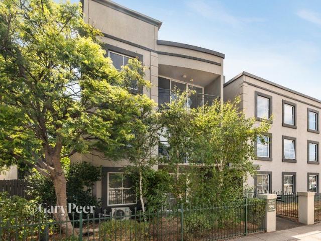 Malvern Mews Top Floor Apartment