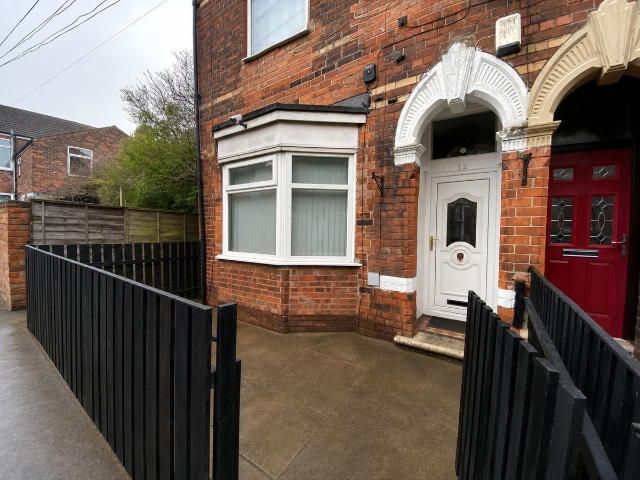 Malvern Avenue, Ella Street, Kingston Upon Hull HU5, 3 bed end terrace house to rent, £750 pcm | PrimeLocation