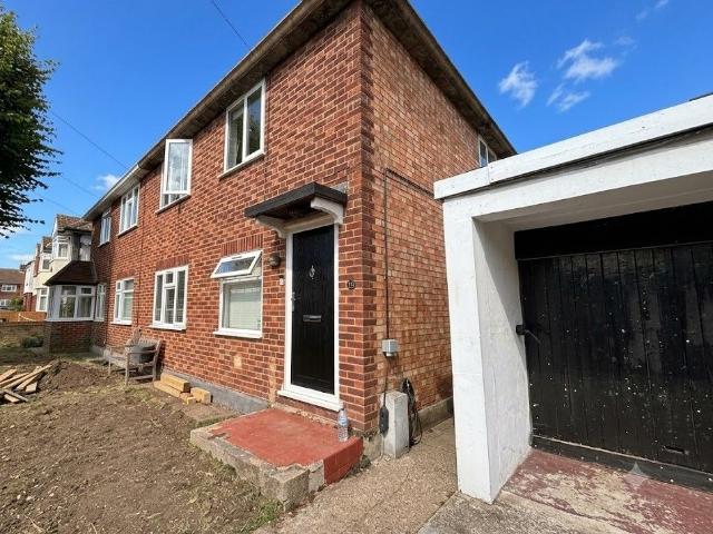 Malvern Road, Enfield EN3, 2 bed maisonette to rent, £1,999 pcm | PrimeLocation