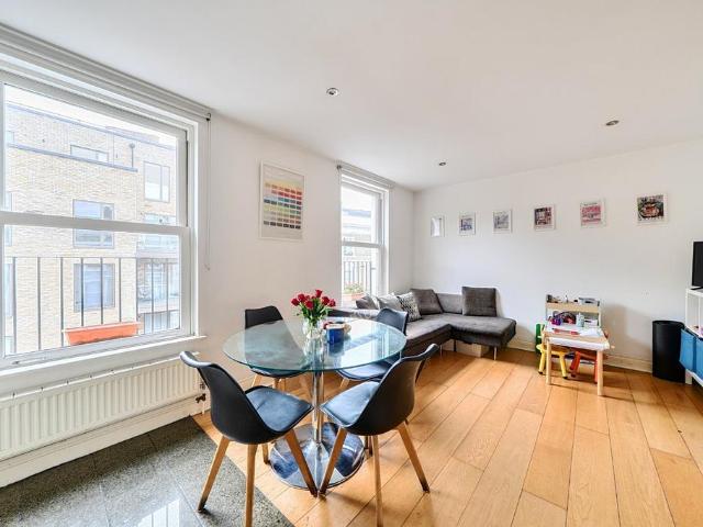 Malvern Road, London, NW6 1 bed flat to rent £1,750 pcm £404 pw