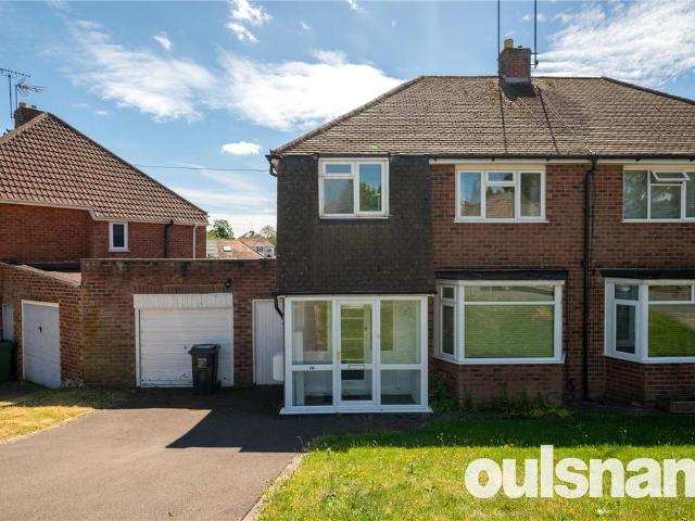 Malvern Road, Redditch. 3 bed semi detached house to rent £1,300 pcm £300 pw