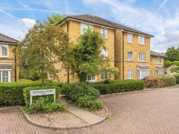 Malyons Road, London SE13 2 bed flat to rent £1,700 pcm £392 pw