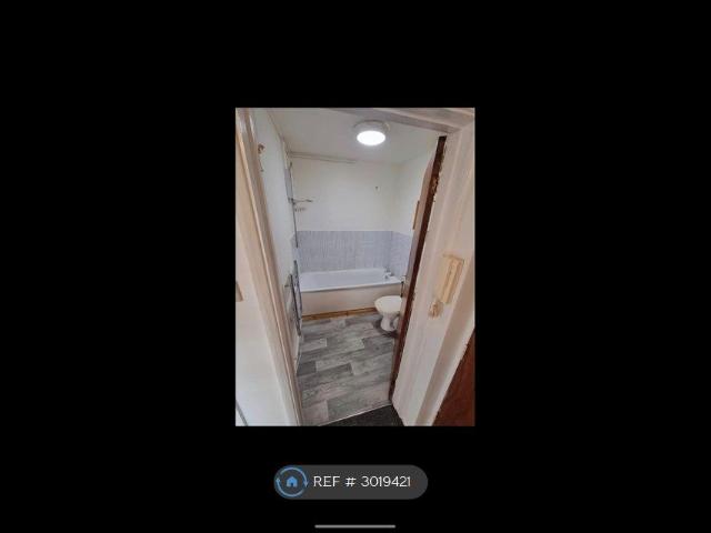 Malzeard Road, Luton LU3, 2 bed flat to rent, £1,200 pcm | PrimeLocation