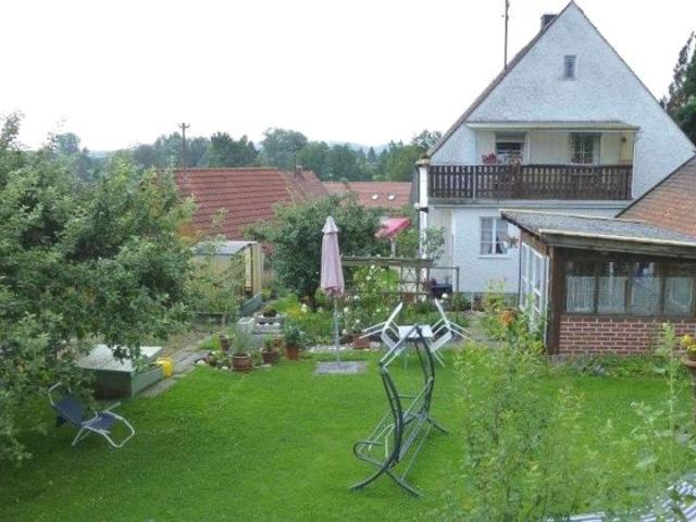 Viele Optionen, älteres EFH mit nur 400 m² oder ggfs. 1.279 m² Grundstück z.B. für 2 NB DHH