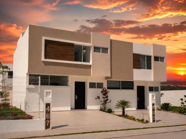 MÁLAGA  Con un diseño arquitectónico que enamora a primera vista, CASAS Inteligentes con DOMÓTICA