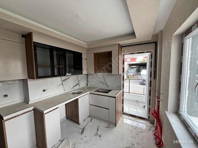 MALAZGİRT MAH ASANSSÖRLÜ SIFIR E.BANYOLU 3+1 DAİRE
