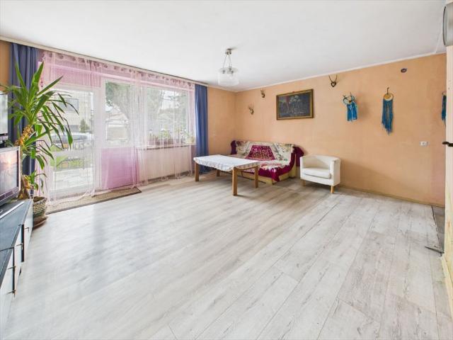 Dom wolnostojący 220 m2 z potencjałem aranżacyjnym