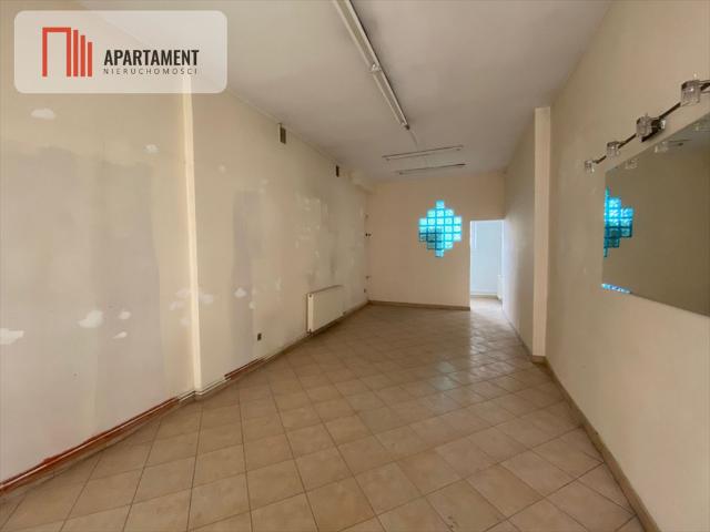 Lokal użytkowy 33 m² w Malborku – bezczynsz, widoczny i funkcjonalny