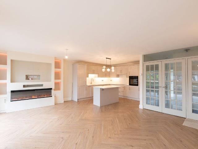 Malby Lodge, First Avenue, Westcliff On Sea SS0, 2 bed flat to rent, £1,500 pcm | PrimeLocation