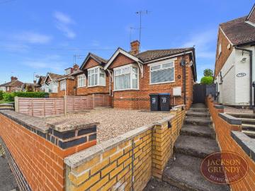 Malcolm Drive, Duston, NN5 5NJ 2 bed semi detached bungalow to rent £1,075 pcm £248 pw