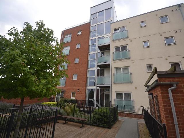 Malcolm Place, Caversham Road, Reading, Berkshire RG1, 1 bed flat to rent, £1,100 pcm | PrimeLocation