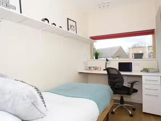 Malden Hall Premium En suite