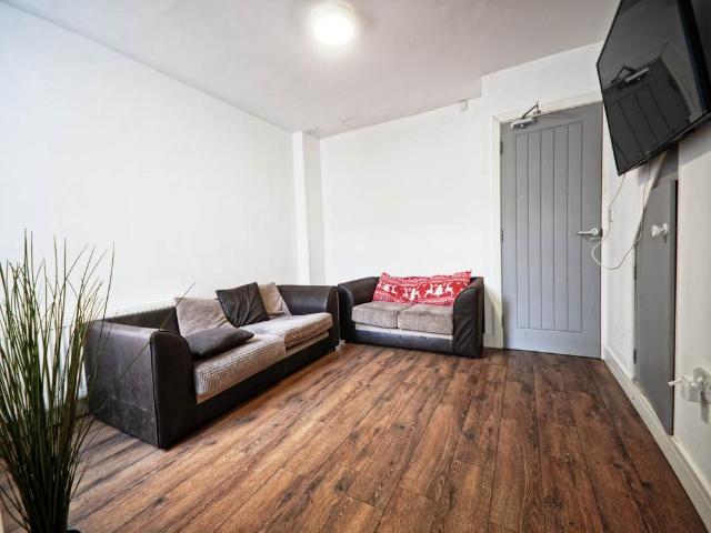 Malden Road, Kensington, Liverpool 6 bed house share to rent £3,120 pcm £720 pw