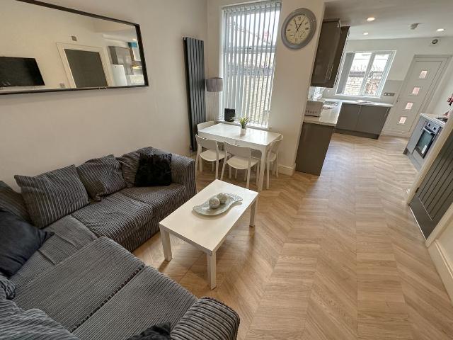 Malden Road L6, 4 bed shared accommodation to rent, £628 pcm | PrimeLocation