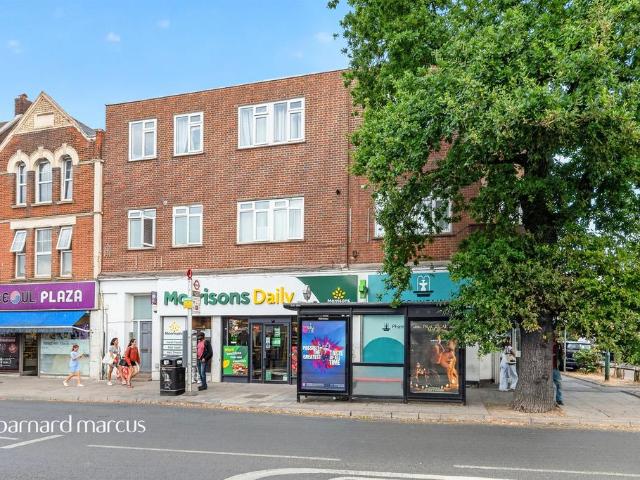 Malden Road, NEW MALDEN 2 bed apartment to rent £1,950 pcm £450 pw