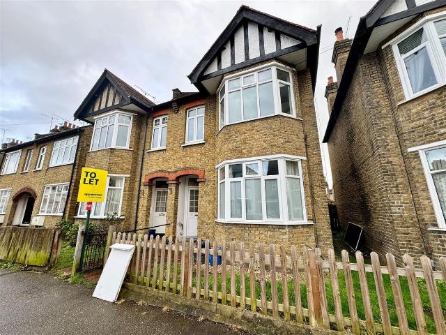 Maldon Road, Southend On Sea SS2, 2 bed flat to rent, £1,200 pcm | PrimeLocation