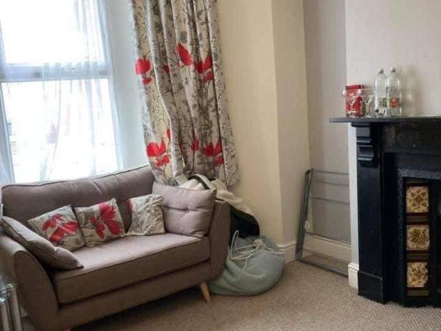 Malefant Street, Cathays, Cardiff 3 bed house to rent £1,815 pcm £419 pw