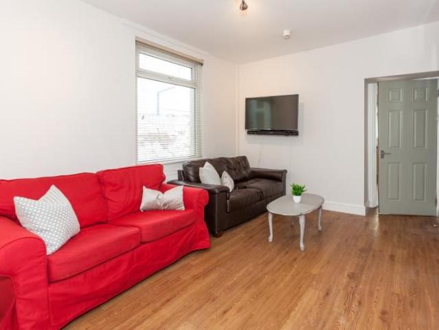 Malefant Street, Cardiff CF24, 7 bed terraced house to rent, £624 pppm | PrimeLocation