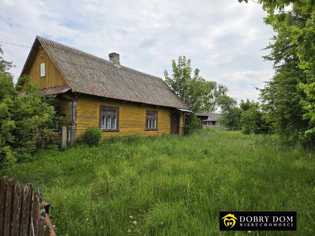 Zapraszam do obejrzenia urokliwego domu 40 m² z dużą działką i stodołą