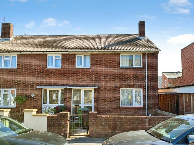 Malins Road, PO2 3 bed terraced house to rent £1,400 pcm £323 pw