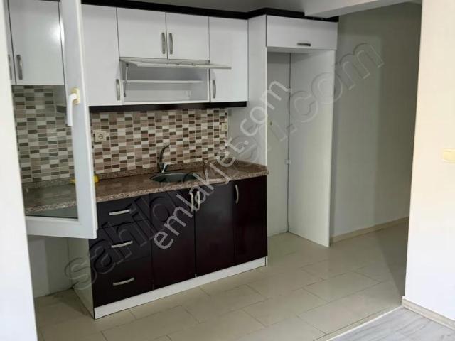Maliyeciler Sitesine Yakın 1+1 Merkezi Konumda Kiralık Daire