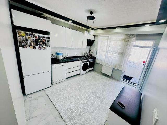 Malkoçoğlu Mah. 4+2 220m² 3 Yıllık Asansörlü Dublex Daire
